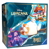 Disney Lorcana Azurblaues Meer Schatzkiste der Luminari mit Boostern, Kartenboxen und Zubehör für das Disney Lorcana Trading Card Game – ideal für Sammler und Spieler.